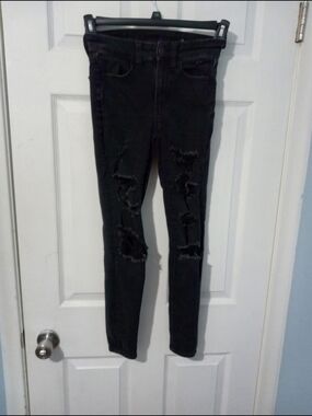 American Eagle Outfitters Black Ripped Skinny Jeans